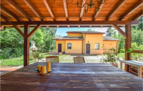 Stunning home in Caprino veronese with WiFi and 4 Bedrooms, Caprino Veronese